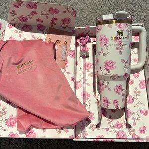 Stanley X Love Shack Fancy 40oz Quencher NWT